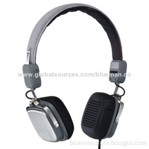 Bluetooth 3D Sound Effect Headphones, 20Hz to 20kHz Frequency Range